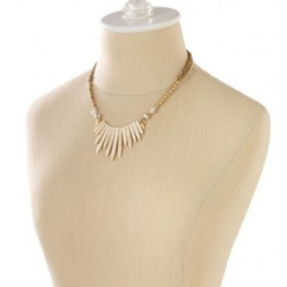 :: Stella & Dot | Versatile Howlite & Gold 5-in-1 Zuni Layering Necklace… - Picture 14 of 16